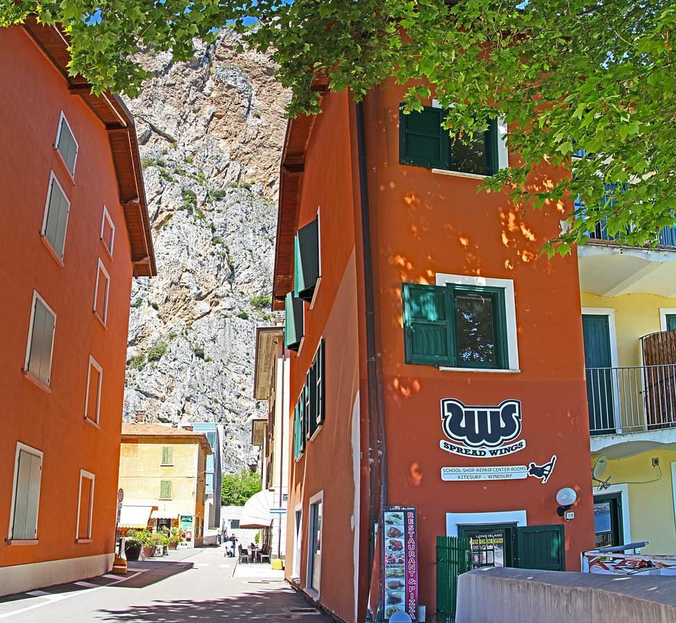 Campione Ora Apartments By Gardadomusmea Кампионе-дель-Гарда Экстерьер фото